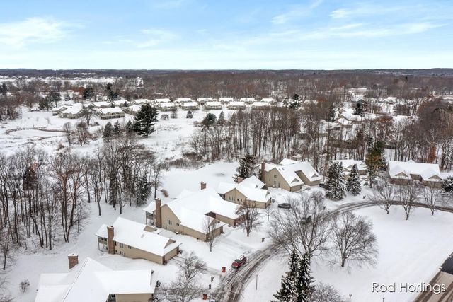 6977 Pinehurst Lane, Rockford, MI 49341