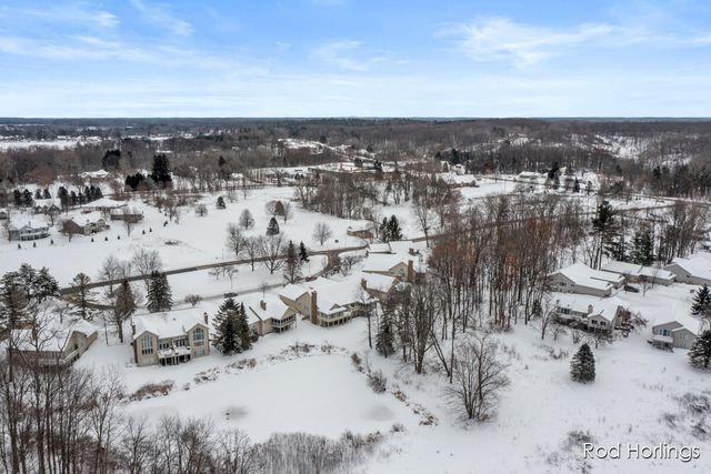 6977 Pinehurst Lane, Rockford, MI 49341