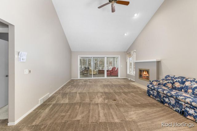 6977 Pinehurst Lane, Rockford, MI 49341