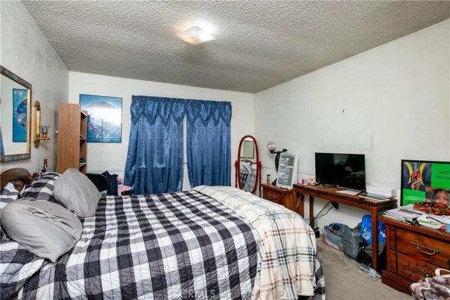 45931 York, Lancaster, CA 93534