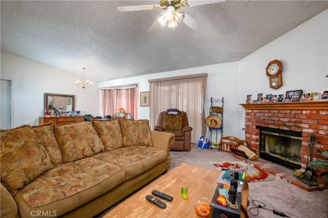 45931 York, Lancaster, CA 93534