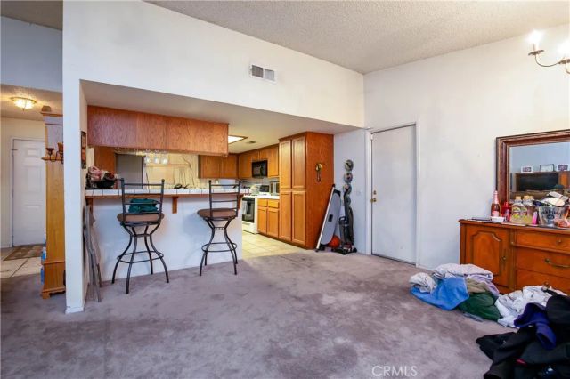45931 York, Lancaster, CA 93534