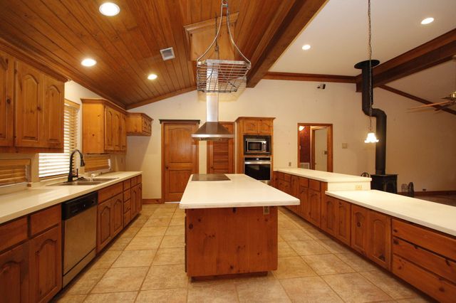 1025 Goodson Loop, Pinehurst, TX 77362