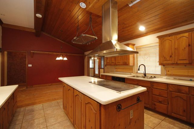 1025 Goodson Loop, Pinehurst, TX 77362