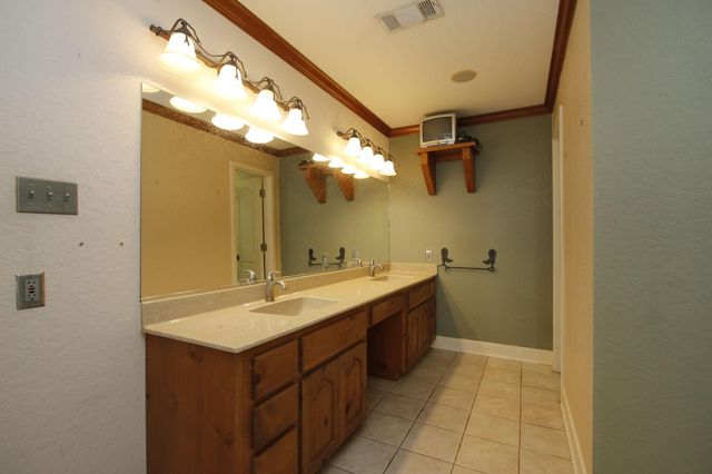 1025 Goodson Loop, Pinehurst, TX 77362