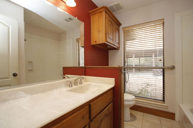 1025 Goodson Loop, Pinehurst, TX 77362