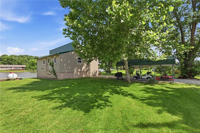 25619 S Lake Annette Road, Freeman, MO 64746