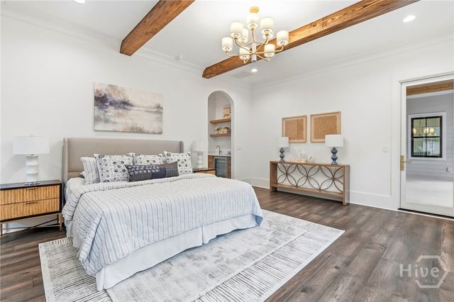 1040 Parrotts Cove, Greensboro, GA 30642