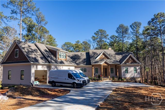 1040 Parrotts Cove, Greensboro, GA 30642