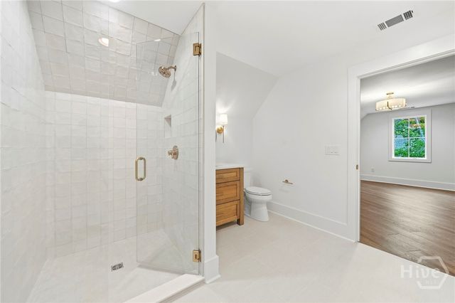 1040 Parrotts Cove, Greensboro, GA 30642