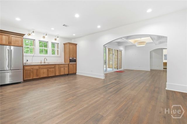 1040 Parrotts Cove, Greensboro, GA 30642