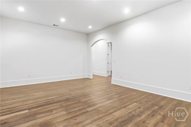 1040 Parrotts Cove, Greensboro, GA 30642