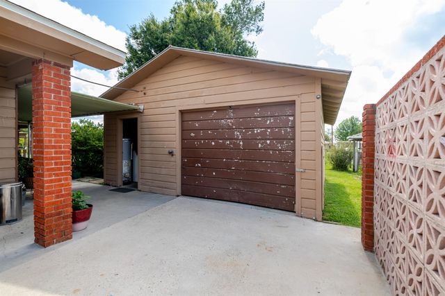 207 Marmande Street, Houma, LA 70363