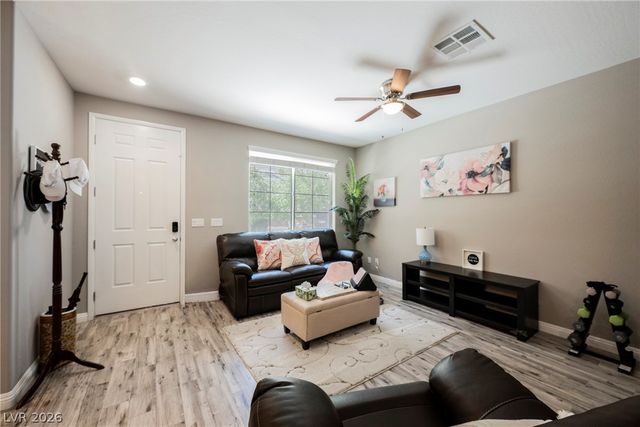 8469 Insignia Avenue 104, Las Vegas, NV 89178