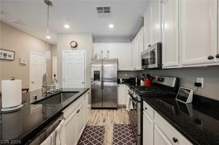 8469 Insignia Avenue 104, Las Vegas, NV 89178