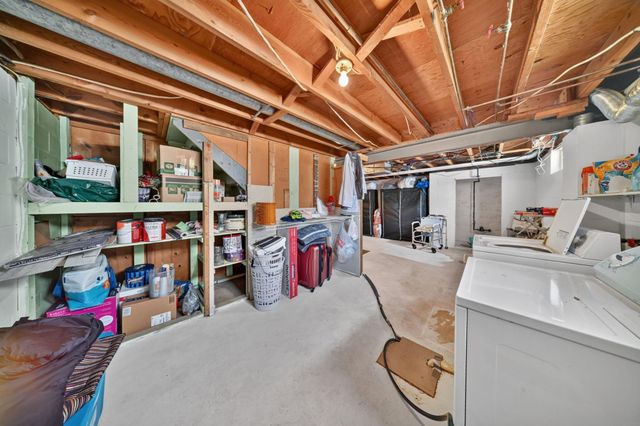 720 Dena Street, Waterloo, IA 50702