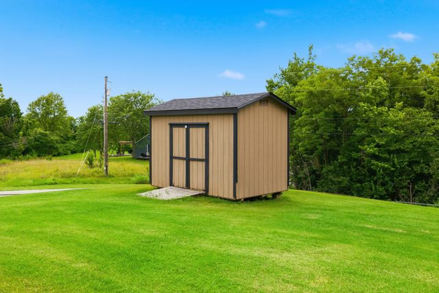 219 Adams Lane, Harrodsburg, KY 40330