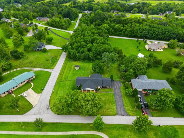 219 Adams Lane, Harrodsburg, KY 40330