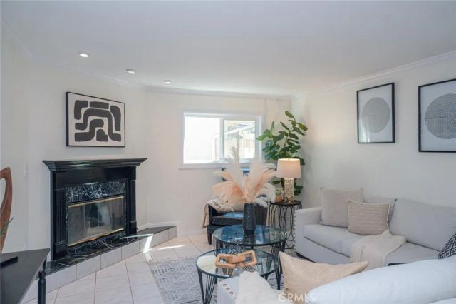 6976 E El Cedral Street, Long Beach, CA 90815