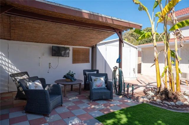 6976 E El Cedral Street, Long Beach, CA 90815