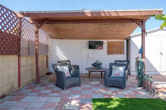 6976 E El Cedral Street, Long Beach, CA 90815