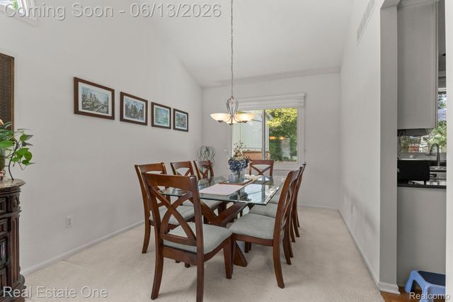 30612 SEQUOIA Circle, Farmington Hills, MI 48331