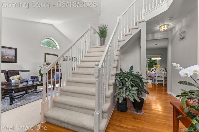 30612 SEQUOIA Circle, Farmington Hills, MI 48331