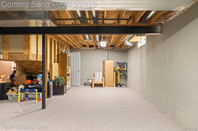 30612 SEQUOIA Circle, Farmington Hills, MI 48331