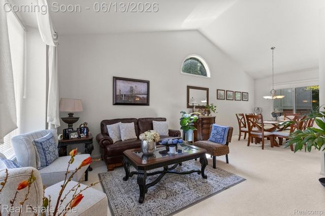 30612 SEQUOIA Circle, Farmington Hills, MI 48331