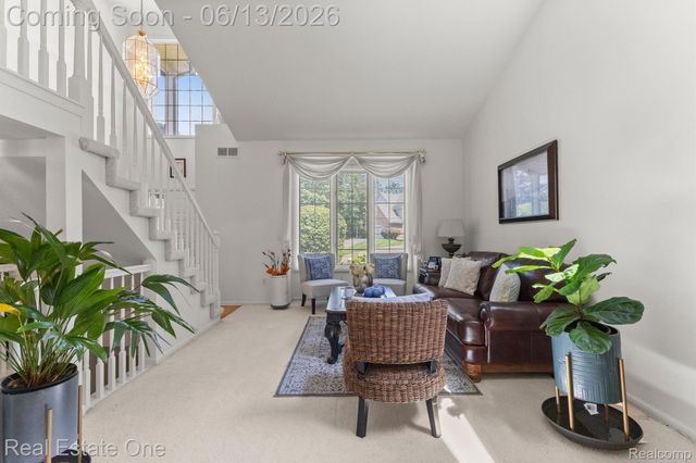 30612 SEQUOIA Circle, Farmington Hills, MI 48331