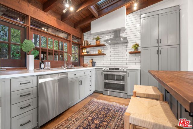 19963 Observation Drive, Topanga (los Angeles), CA 90290