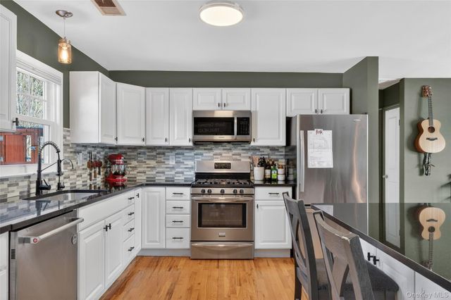 24 Linda Place, Fishkill, NY 12524