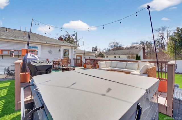 24 Linda Place, Fishkill, NY 12524