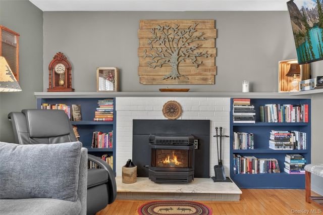 24 Linda Place, Fishkill, NY 12524