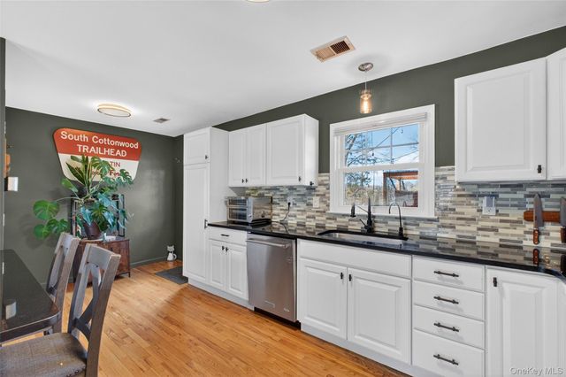 24 Linda Place, Fishkill, NY 12524