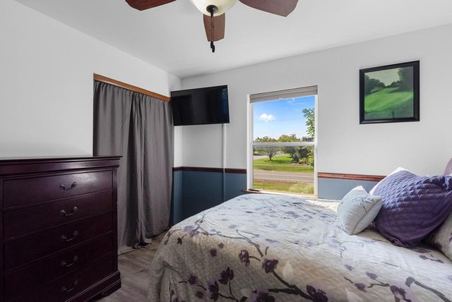 W165N10401 Wagon TRAIL, Germantown, WI 53022