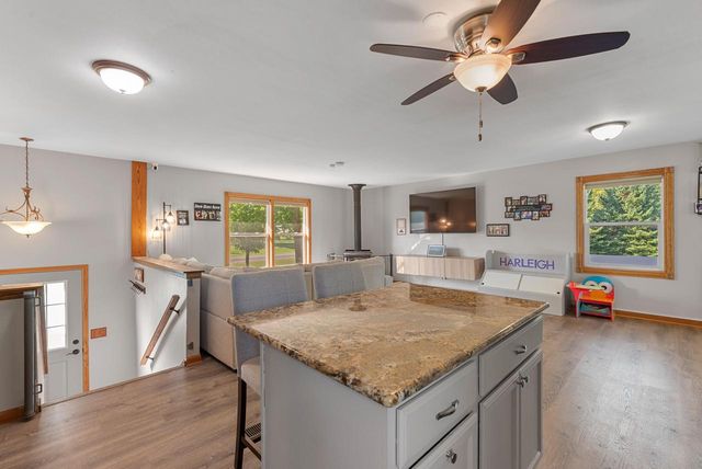 W165N10401 Wagon TRAIL, Germantown, WI 53022