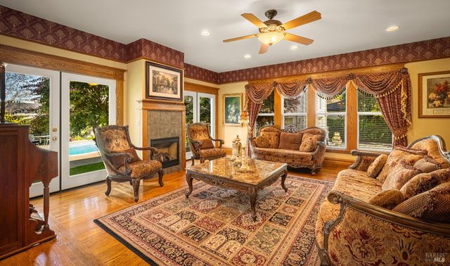 306 Buck Ave, Vacaville, CA 95688