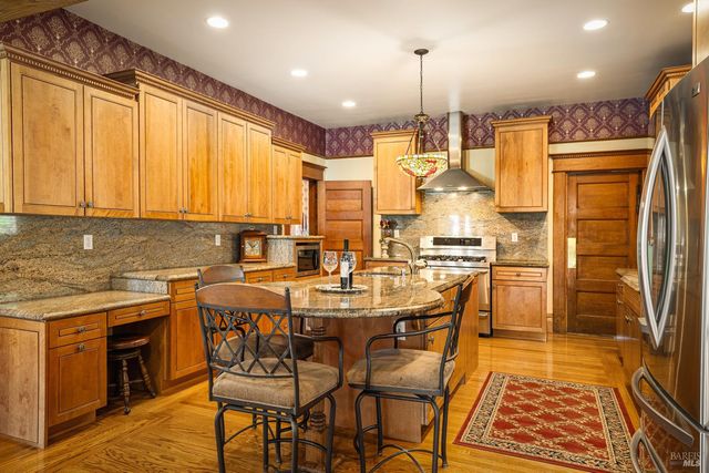 306 Buck Ave, Vacaville, CA 95688