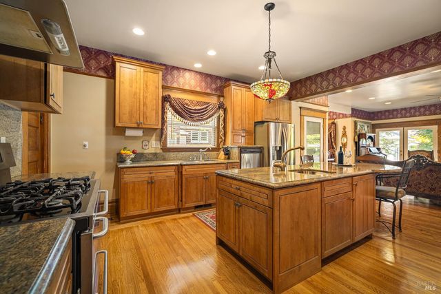 306 Buck Ave, Vacaville, CA 95688