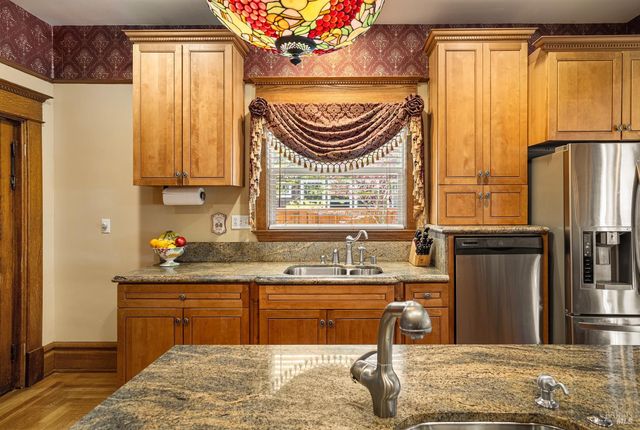 306 Buck Ave, Vacaville, CA 95688