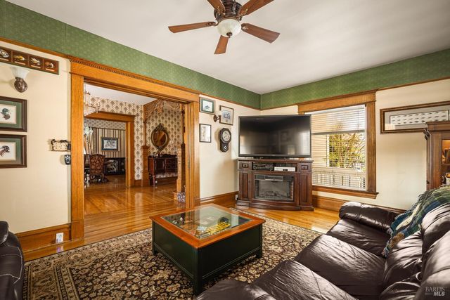 306 Buck Ave, Vacaville, CA 95688