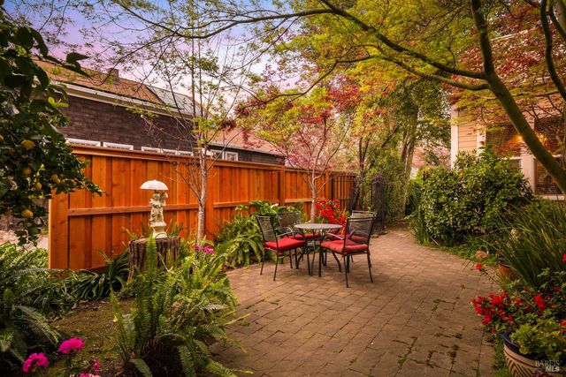 306 Buck Ave, Vacaville, CA 95688