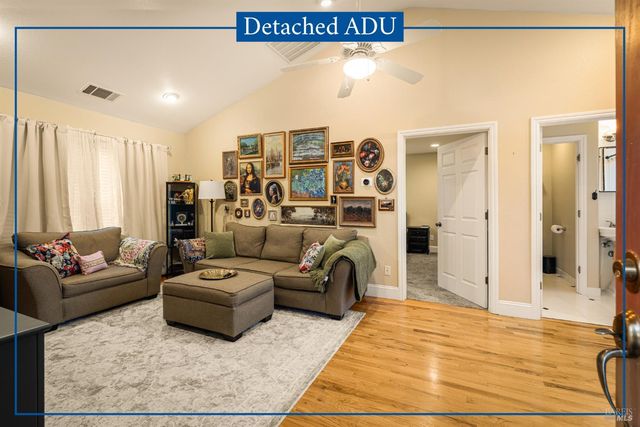 306 Buck Ave, Vacaville, CA 95688