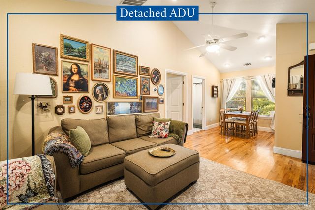 306 Buck Ave, Vacaville, CA 95688