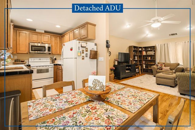 306 Buck Ave, Vacaville, CA 95688