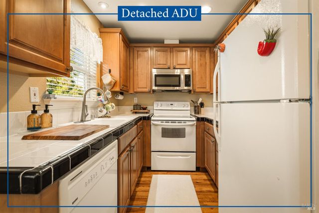 306 Buck Ave, Vacaville, CA 95688