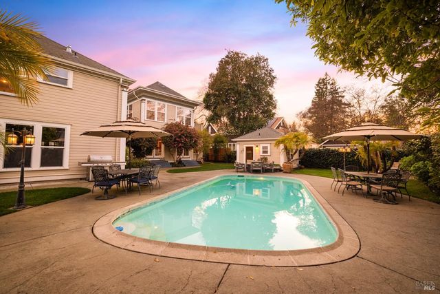 306 Buck Ave, Vacaville, CA 95688