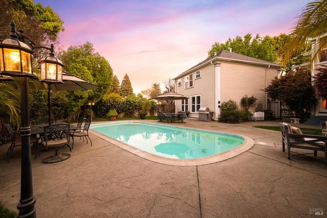 306 Buck Ave, Vacaville, CA 95688