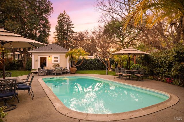 306 Buck Ave, Vacaville, CA 95688